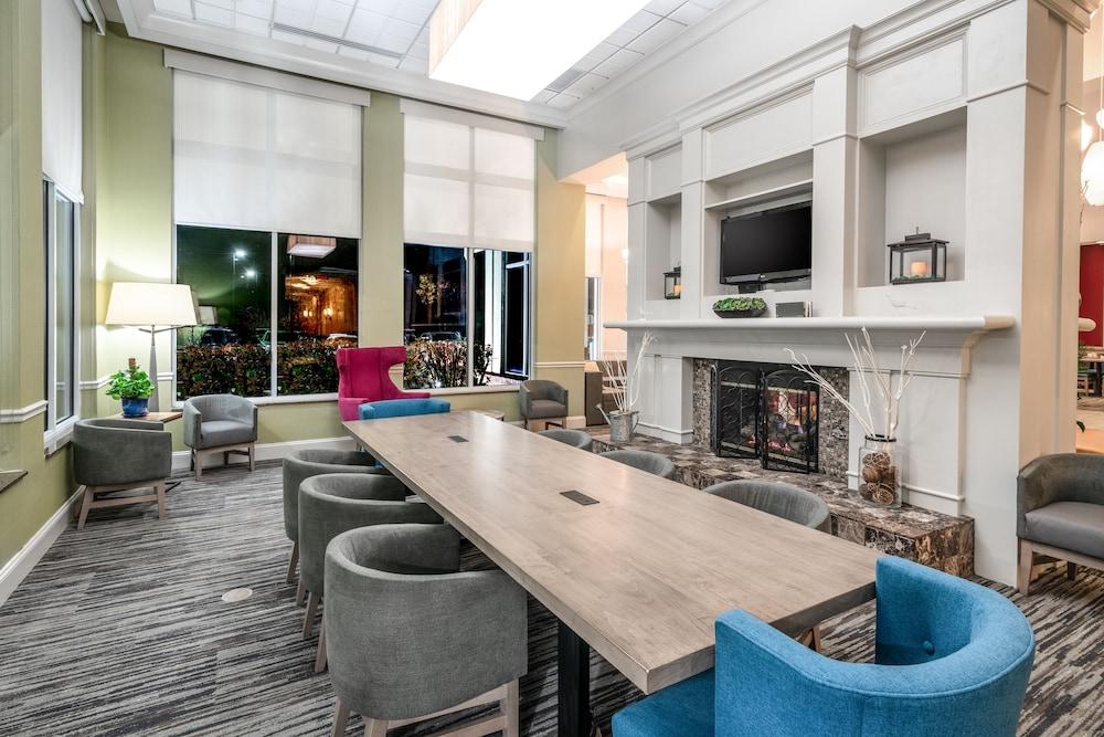 Hilton Garden Inn Richmond Airport Сандстон Экстерьер фото