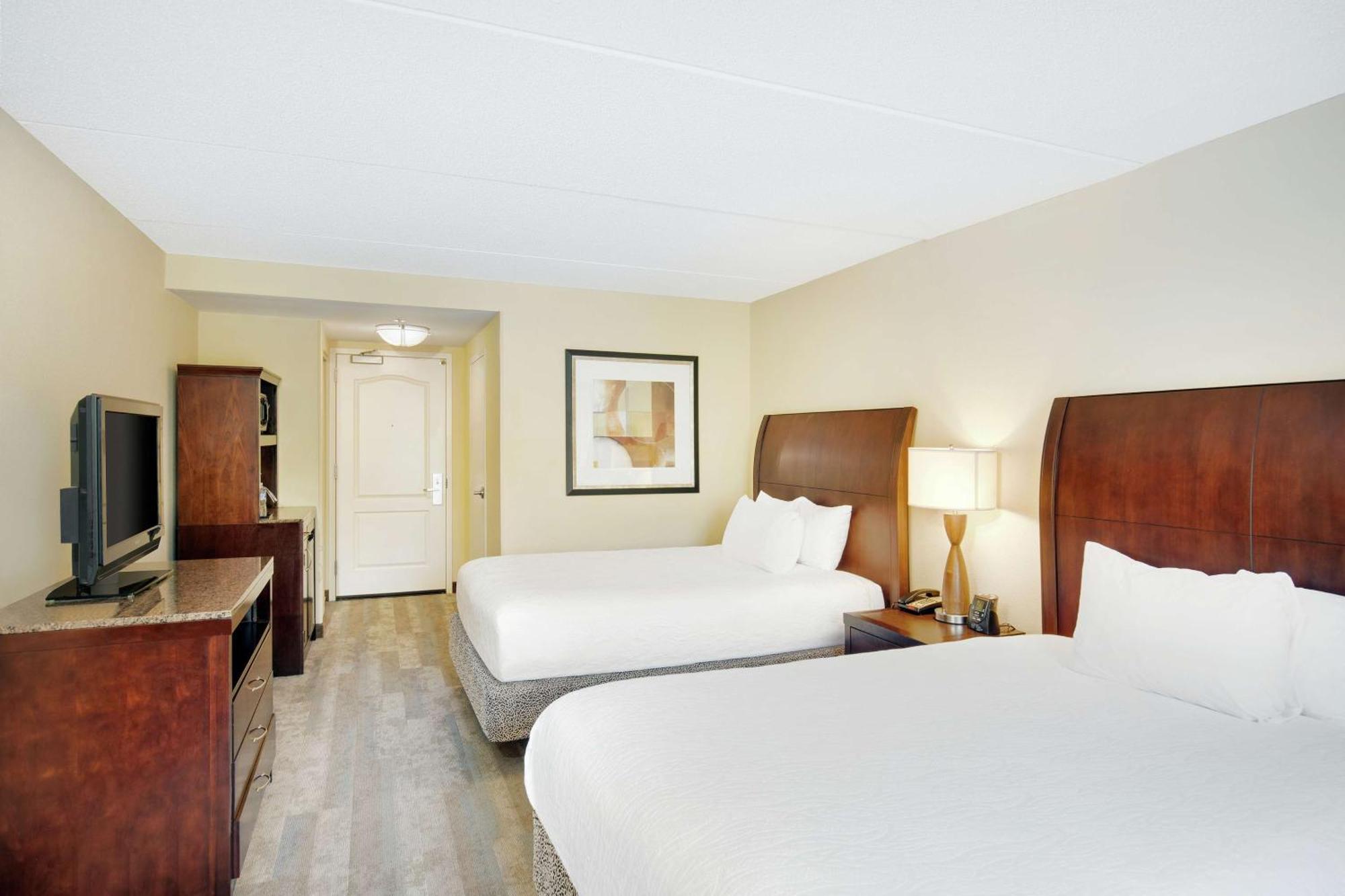 Hilton Garden Inn Richmond Airport Сандстон Экстерьер фото