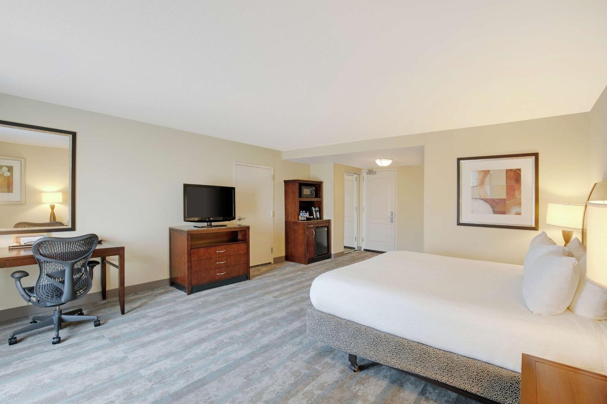 Hilton Garden Inn Richmond Airport Сандстон Экстерьер фото